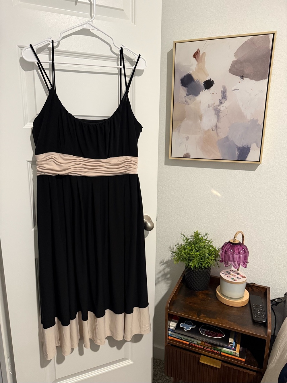 Jones Wear Black and Cream Spaghetti Strap Midi Dress Size 16